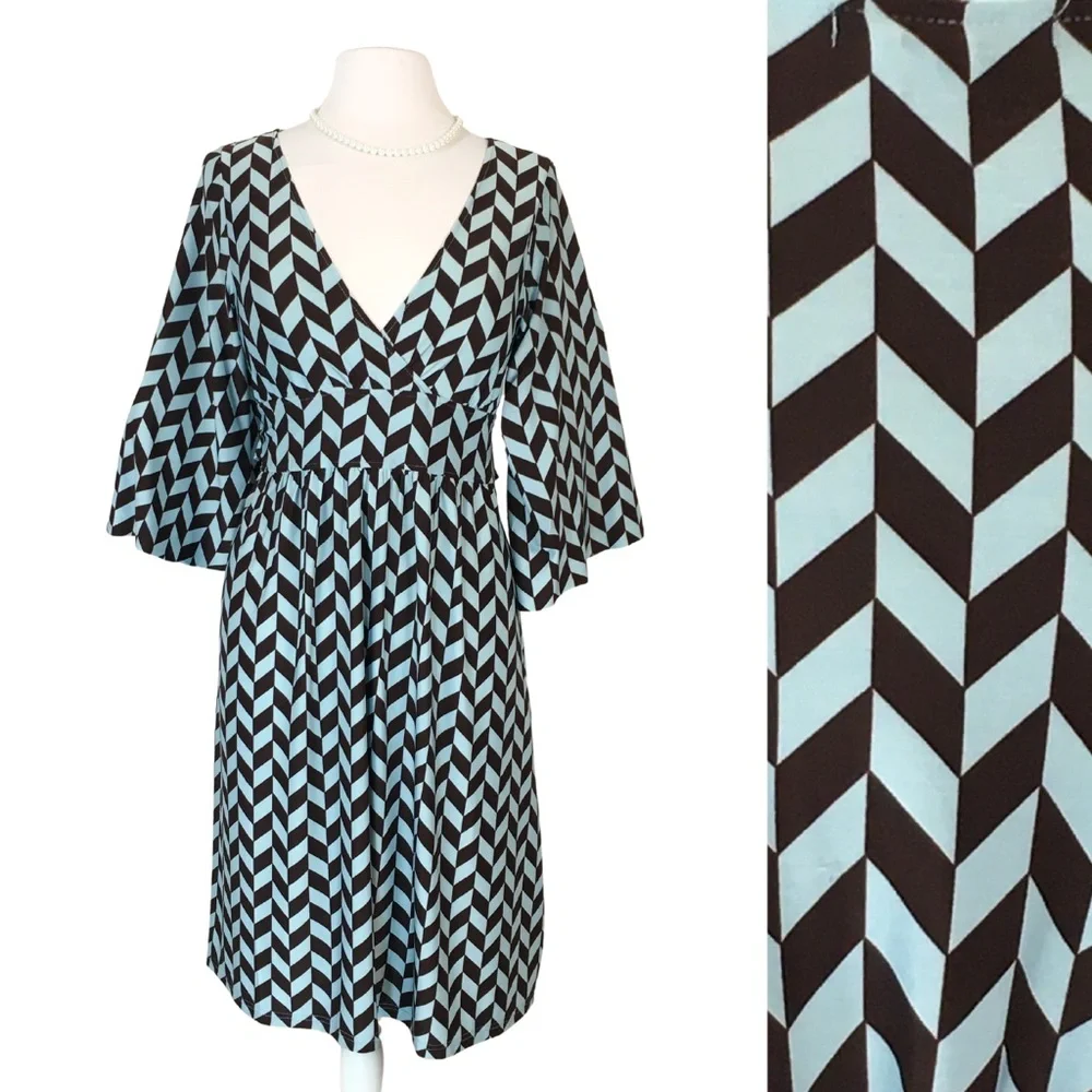 BCBGMaxAzria Blue Brown Chevron Surplice Bell Sleeves Fit n Flare Dress Medium